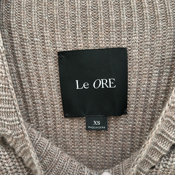 Bandier Le Ore Lodi sweater and pant set - Picture 6 of 11